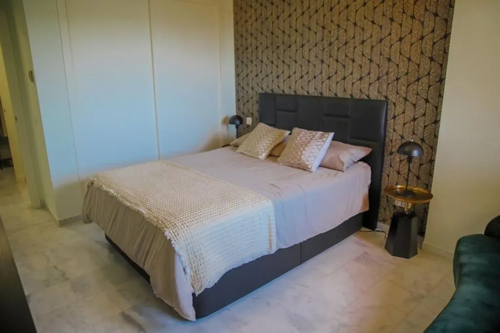 Appartement Luxurious Marbella Retreat With Sea View Terrace à Málaga